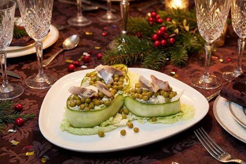 Салат «Селёдочка» Лёгкий, свежий и очень домашний!