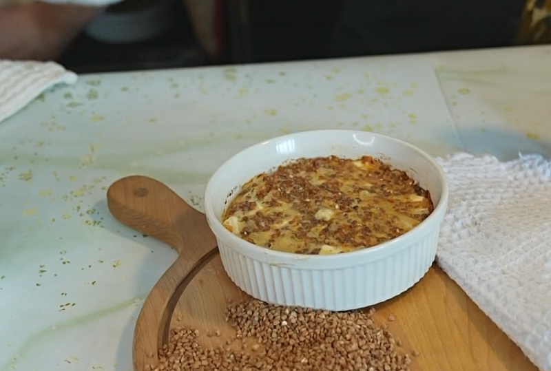 Запеканка из гречки с сыром