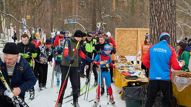 Традиция длиною в 30 лет. На Трассе здоровья прошел юбилейный лыжный праздник
